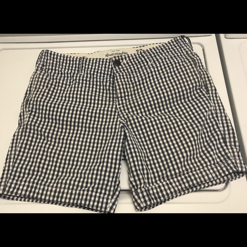 MEN’S ABERCROMBIE & FITCH SHORTS